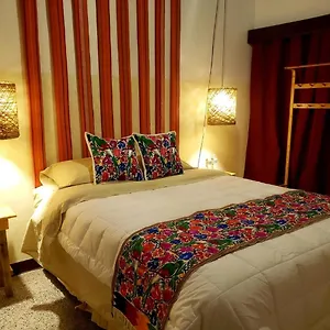 Luna Maya Boutique 3* Antigua